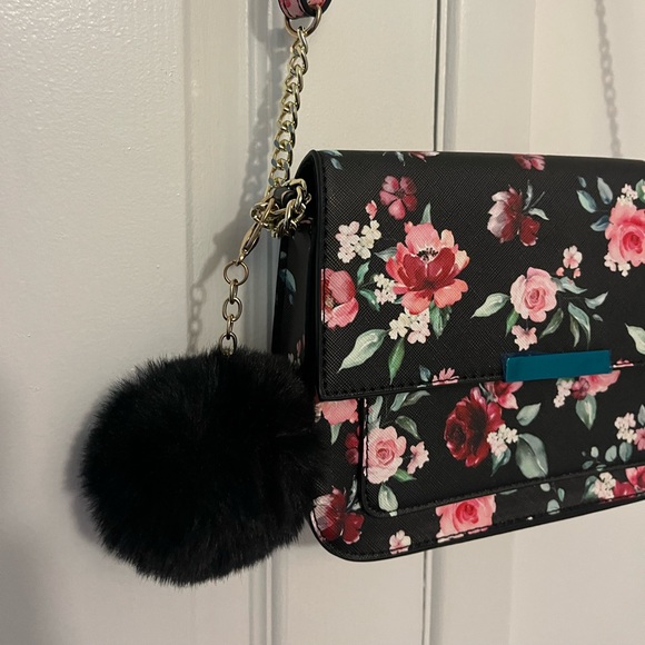 ARDENE Flowered Purse 👜 🌸 - Picture 4 of 6